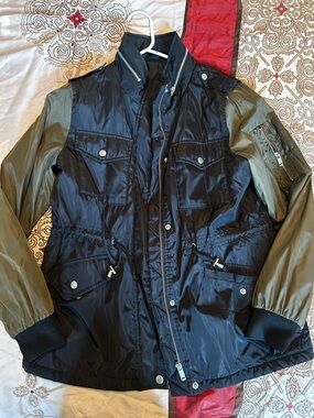 Women Forever 21 Black and Olive Green Jacket medium